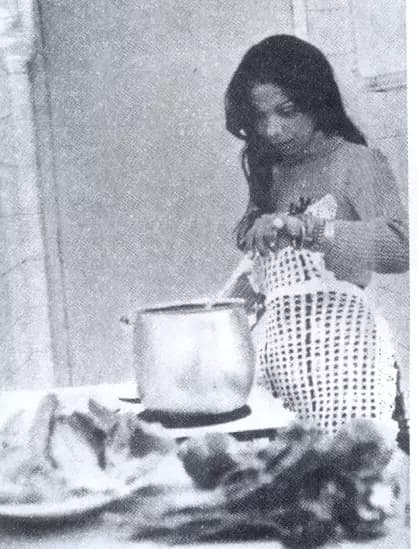 Revista Contigo Nº 58. A Receita É De Martinha. Um Prato Muito Romântico. Cozido Espanhol. Martinha Aprendeu A Gostar Da Receita Com Uma Cozinheira Espanhola Que Sua Avó Teve. Ainda Nos Tempos De Belo Horizonte-MG. Pág. 20 e 21